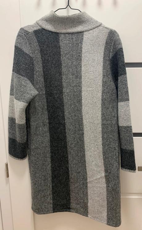 Teplý sivý akrylový kardigán, xl