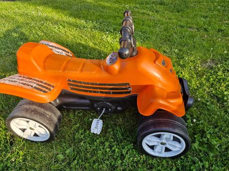 Štvorkolka šlapacia, 