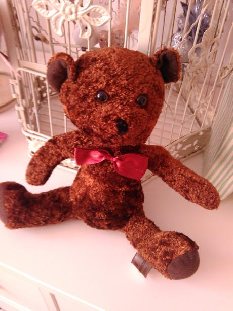 Jemný medvedík s motýlikom, 