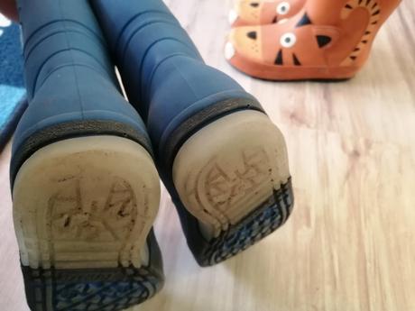 Gumáčiky, lupilu,27