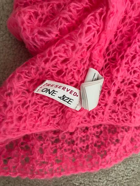 Neonovy nakrcnik/tunel, reserved