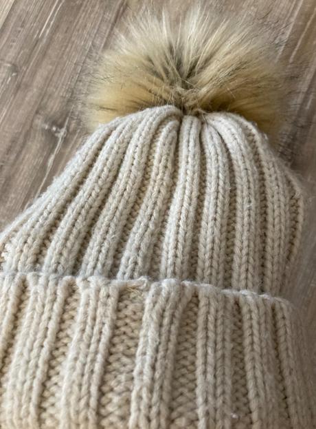 Čiapka s brmbolcom, 