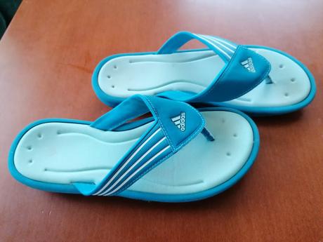 Šľapky, adidas,35