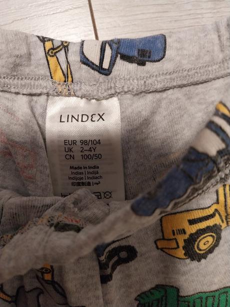 Pyžamko stavbárske autá, lindex,104