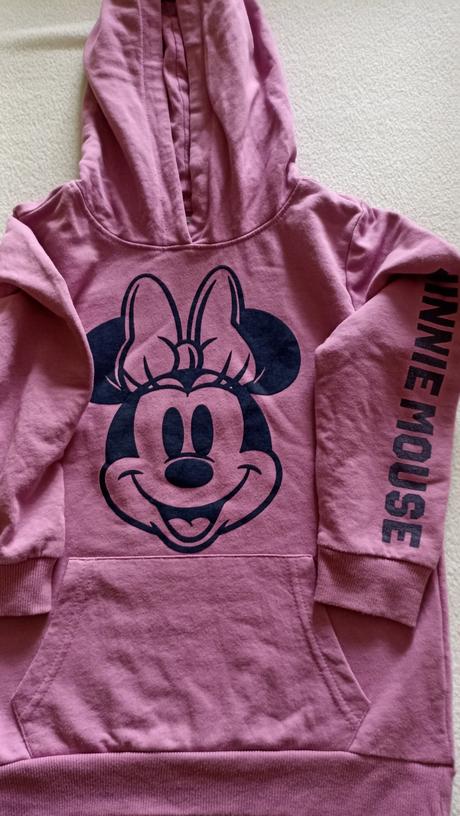 3x mikina cez hlavu veľ. 122, sinsay,122