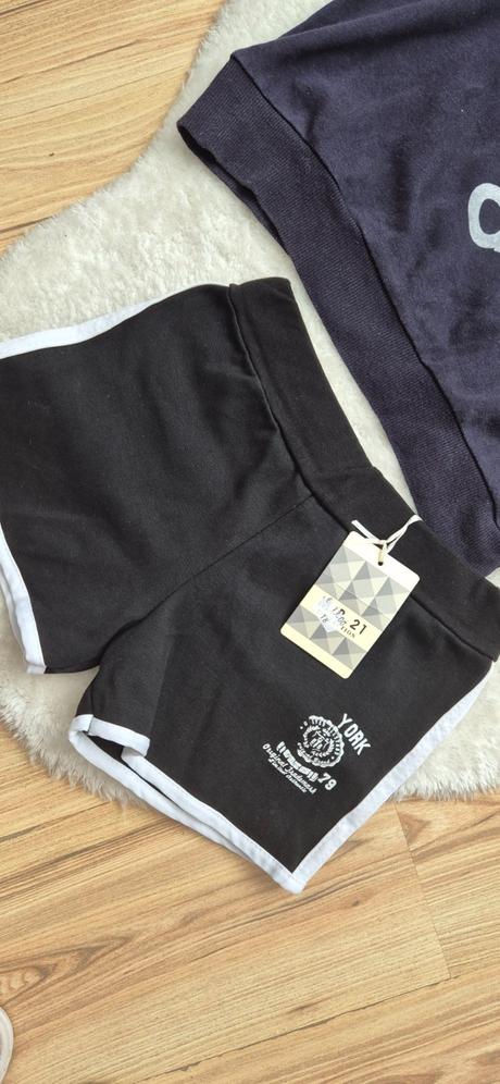 Set kraťasy a mikina adidas, xs