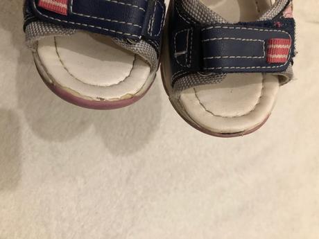 Sandale 25, cupcake,25