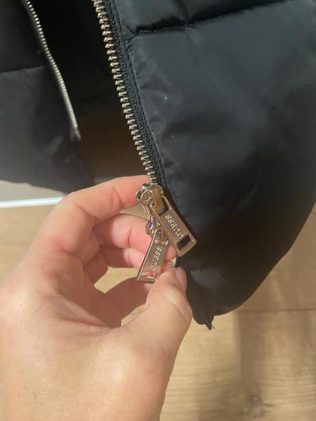 Guess bunda, guess,xs