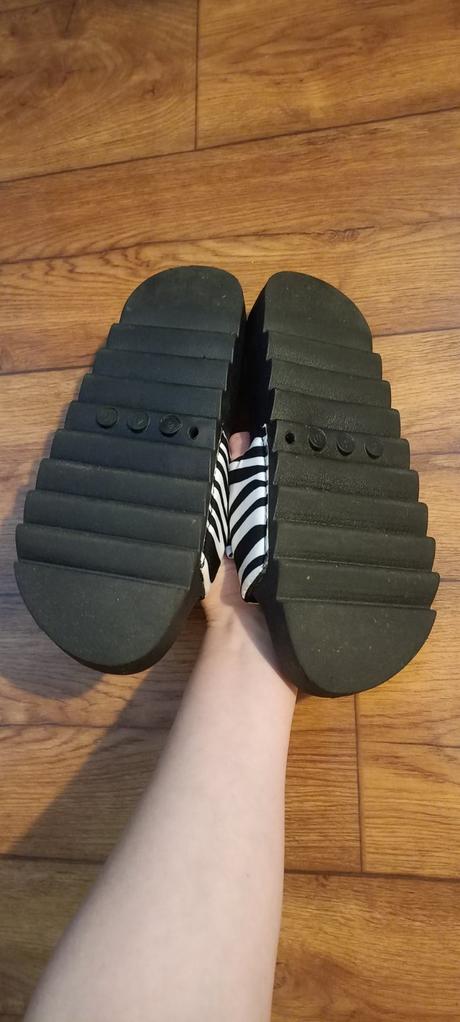 Nenosené šľapky veľ.41, sinsay,41