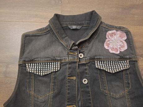 Dievcenska vesta guess, guess,164