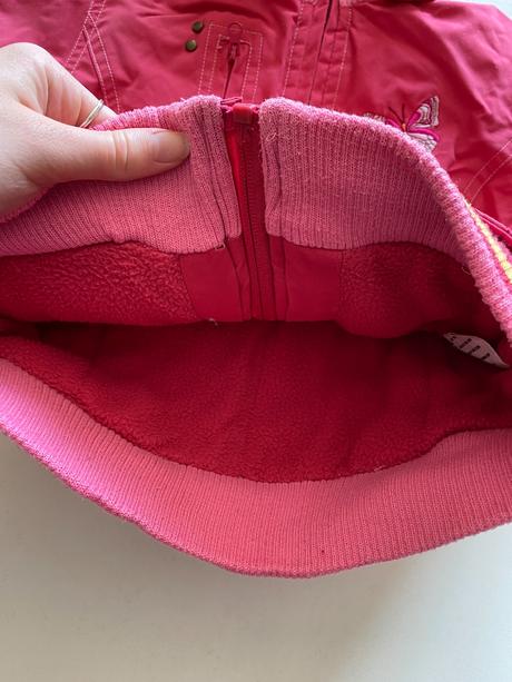 Vetrovka s motýlikom - top, 86