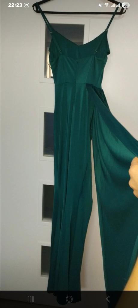 Smaragdovo zelené spoločenské šaty, s