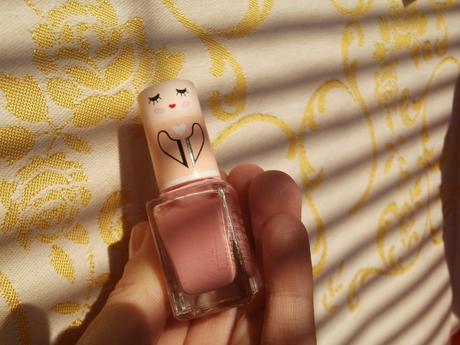 Set na nechty-laky+ krém na kožičku,