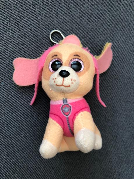 Plyšový prívesok skye,