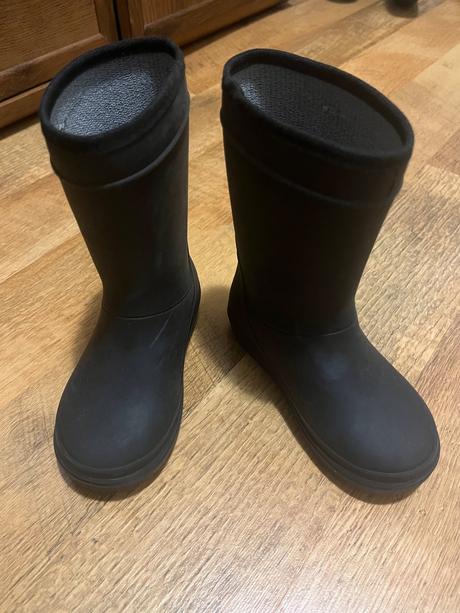 Gumáky en fant nezateplene, en fant,24