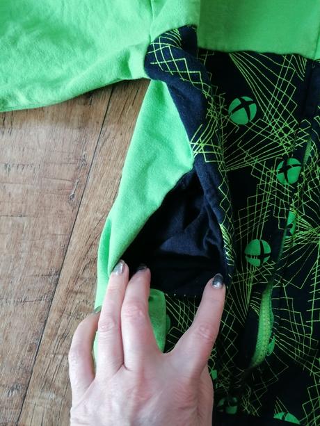 Zelená mikina xbox, pepco,140