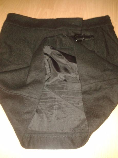 Tepla cierna sukna, 38