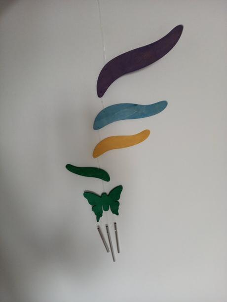 Drevená zvonkohra vtáčik, vážka, motýl rôzne farby, 