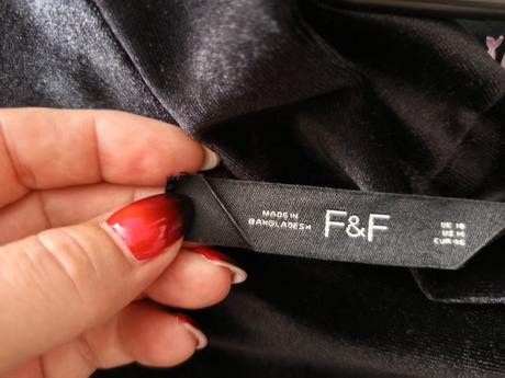 Sviatočné zamatové šaty, f&f,40
