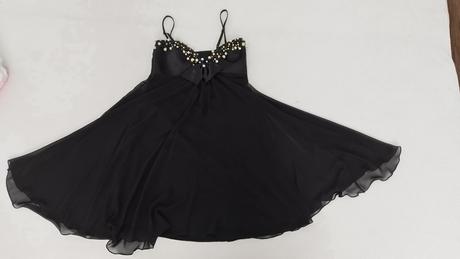 Dámske spoločenské šaty, 36