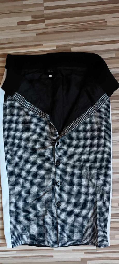 Sukňa podšívkovaná zn. idano, 38