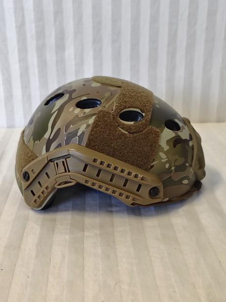 Taktická airsoftová maskáčová prilba multicam l/xl,