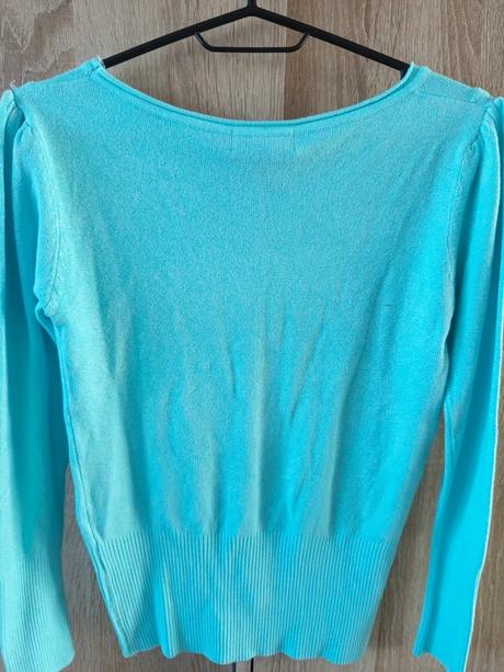 Svetlomodrý pulóvrik, s