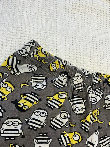 Chlapčenské krátke pyžamové nohavice minions, 98