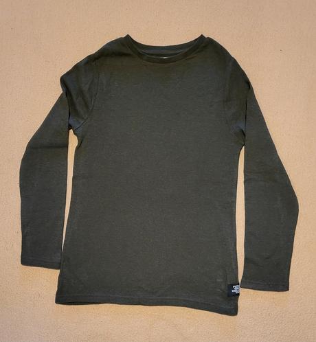 Svetrík velk.140/146, f&f,140