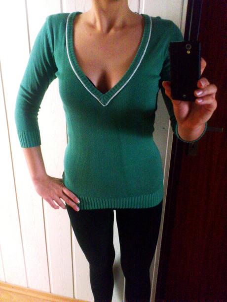 Elegantný zelený predlžený sveter, kenvelo,s