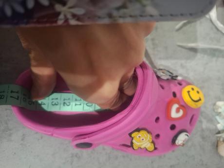 Crocsy - šľapky s postavičkani, 23