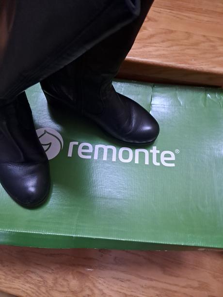 Dámske kožené čižmy remonte 38 čierne, 38