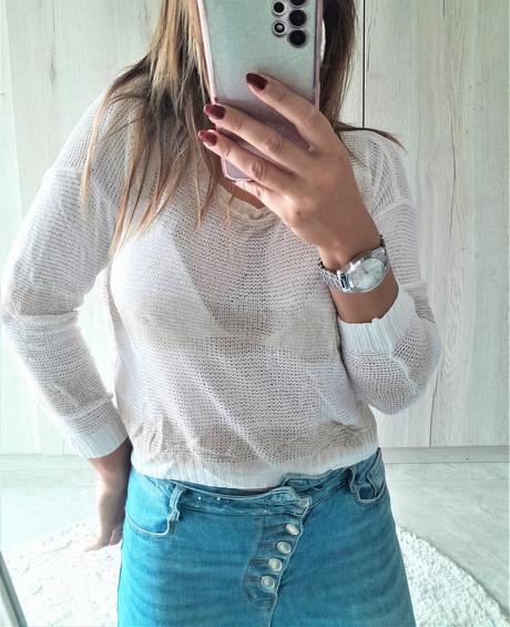 Svetrík so zlatými pruhmi-m, m