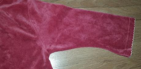 Bordová bundička, 98