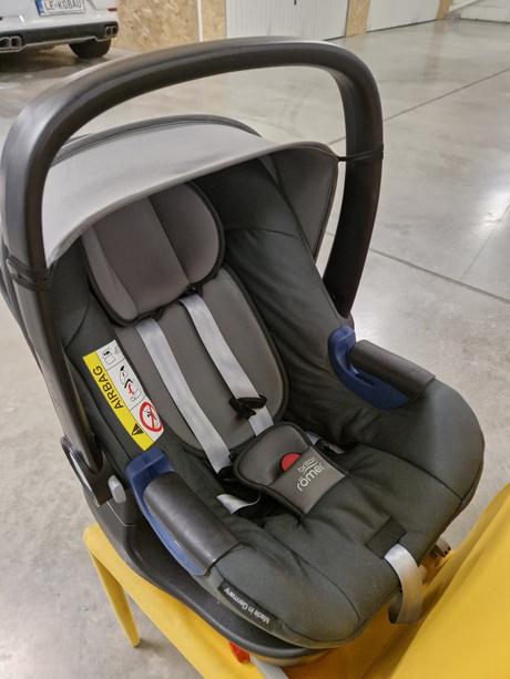 Britax römer baby-safe2 i-size vajíčko + isofix, britax