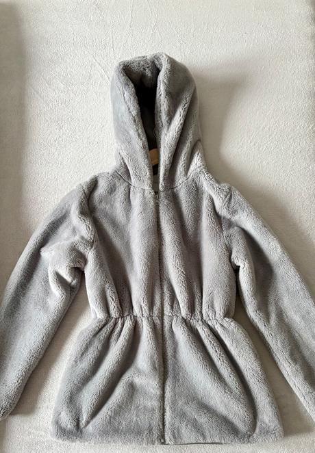 Dámsky hebký kožuch s kapucňou, xs