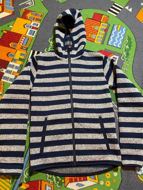 S kapucňou hm 134, h&m,134