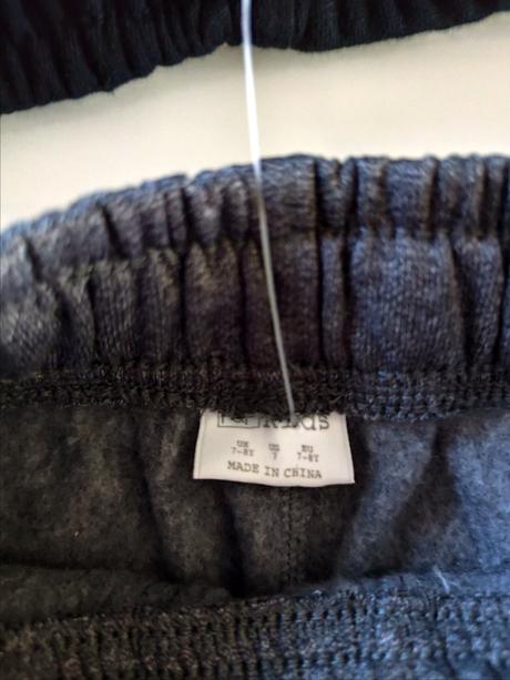 Predám chlapčenské teplákové kraťasy 2ks, f&f