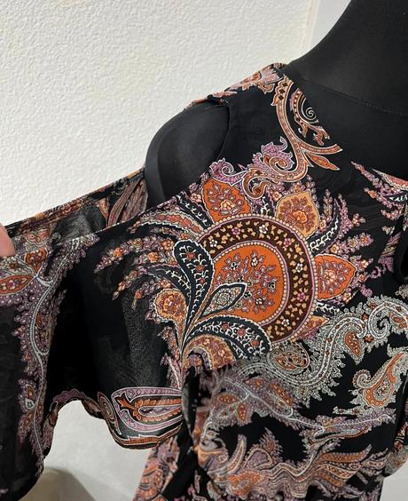 Šaty s odhalenými ramenami reserved, reserved,m