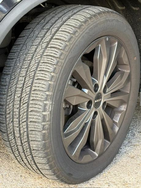 Pneumatiky kumho crugen premium 255/50 r20 - letné,