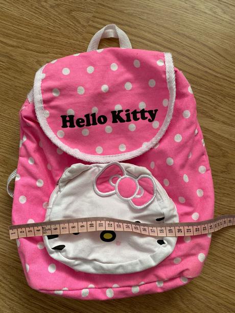 Ruksacik hello kitty,