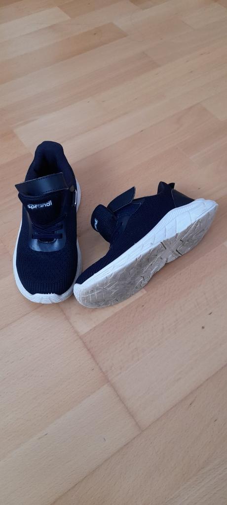 Modré tenisky, sprandi,33