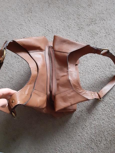 Kožená kabelķa, marks & spencer