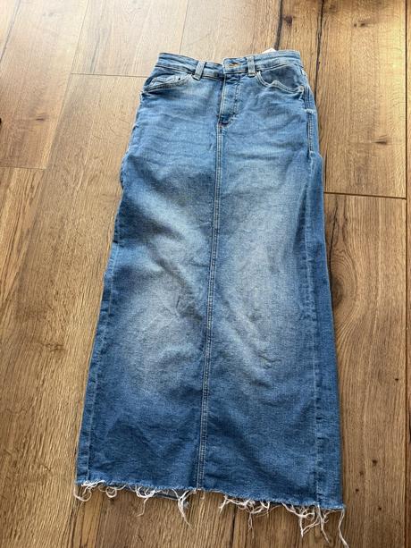 Dlha riflovka sukňa ll veľkosť xxs, bershka,xs