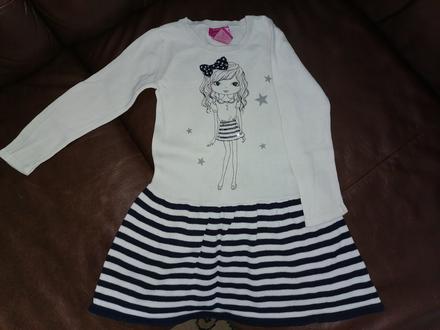 Predám krásne šaty, 104