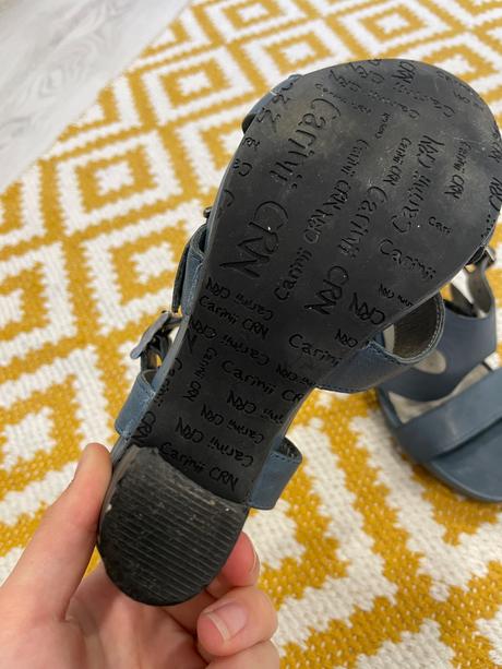 Sandáliky na podpätku, 38