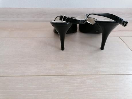 Lakované lodičky, 39