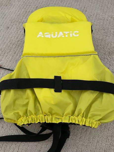 Záchranná vesta, m