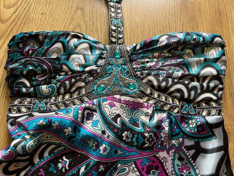 Saténové šaty s nádychom orientu, xs