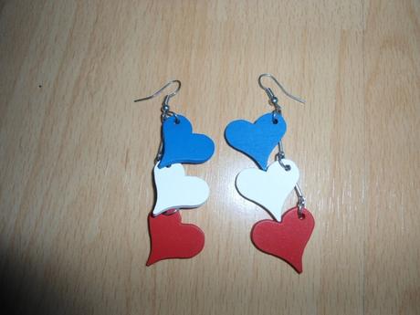 Bielo-modro-cervene srdiecka - nausnice, 